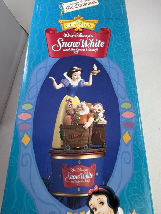 Mr. Christmas Other - WALT DISNEY'S SNOW WHITE & THE SEVEN DWARFS MR CHRISTMAS Tabletop or Tree Topper